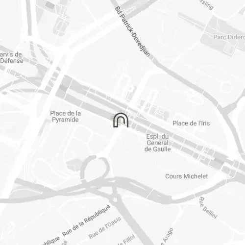 Carte d'accès à Now coworking La Défense, proche de la Place de la Pyramide